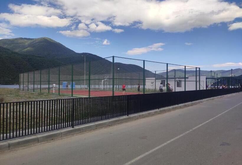 پانسیون Ananuri Cottages