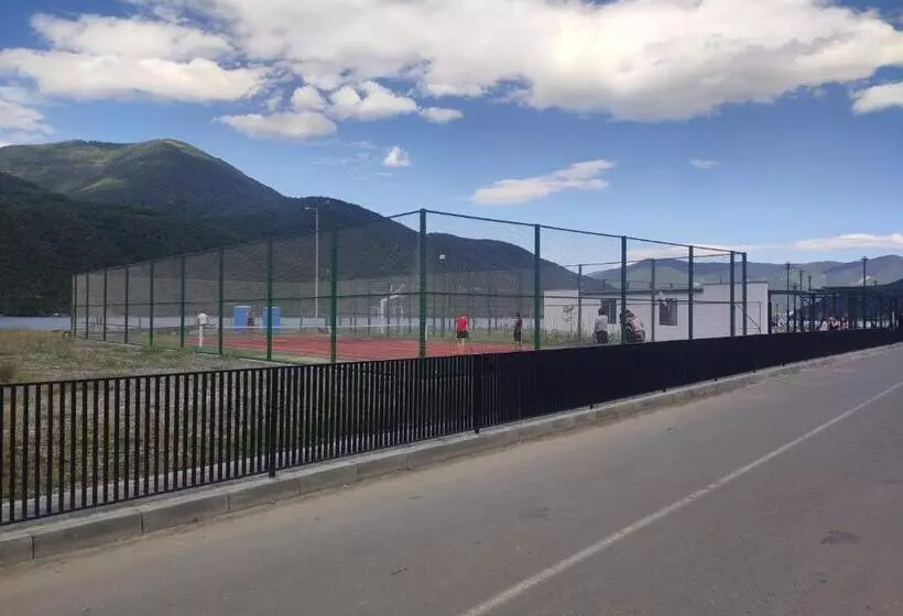 پانسیون Ananuri Cottages