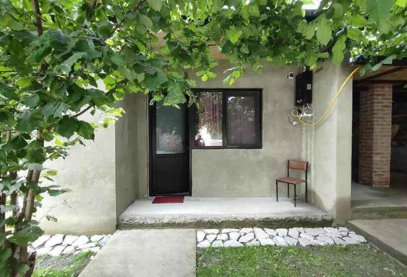 پانسیون Ananuri Cottages