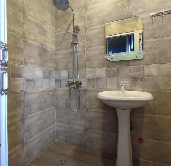 پانسیون Ananuri Cottages