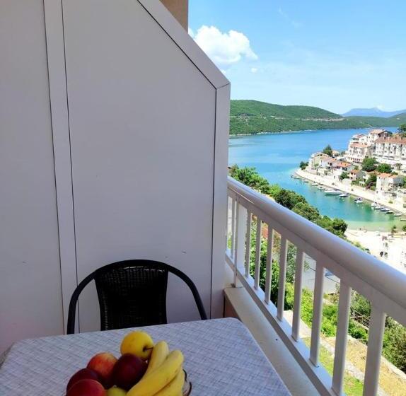 پانسیون Apartments And Rooms Breeze