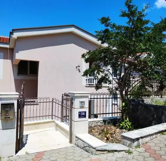 پانسیون Apartments And Rooms Breeze