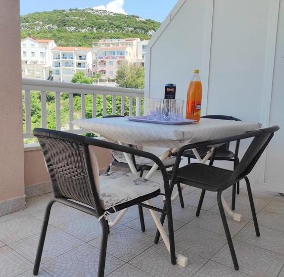 پانسیون Apartments And Rooms Breeze