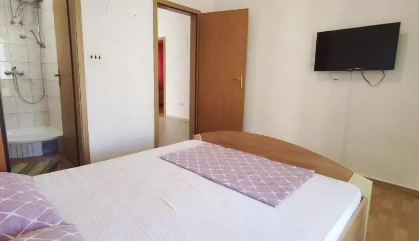 پانسیون Apartments And Rooms Breeze