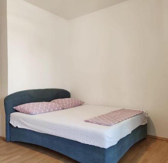 پانسیون Apartments And Rooms Breeze