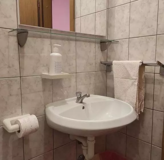 پانسیون Apartments And Rooms Breeze