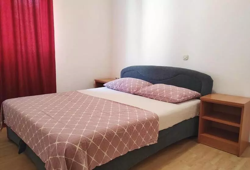 پانسیون Apartments And Rooms Breeze