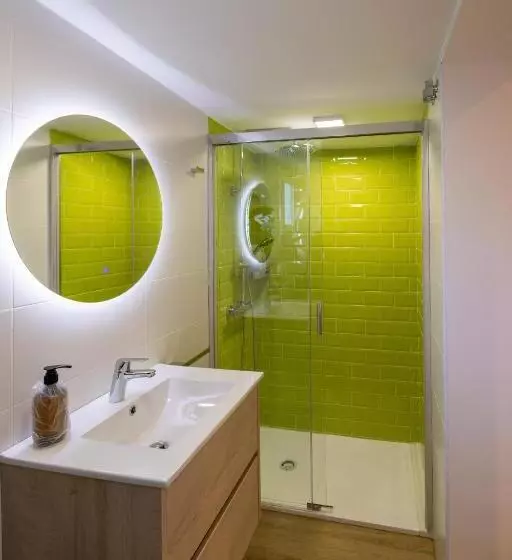 پانسیون Hostal Royal Bliss