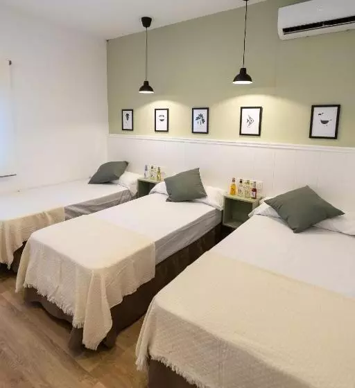 پانسیون Hostal Royal Bliss