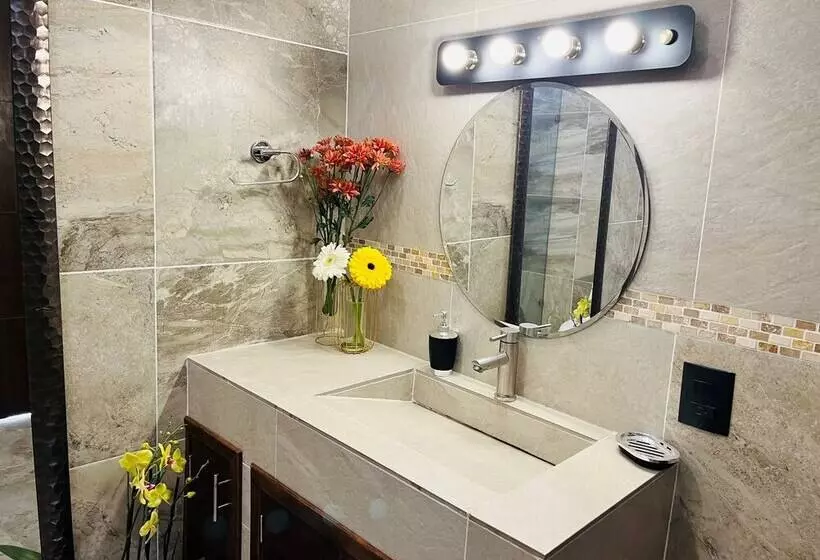 Majatalo Hostel Gautamas Guest Rooms