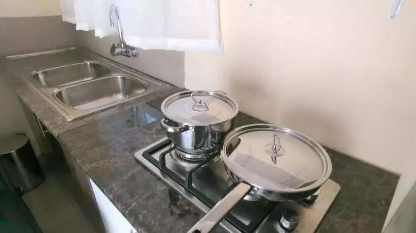 ペンション Zwelibanzi Guesthouse