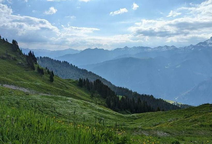 Hostel Berggasthaus Gumen