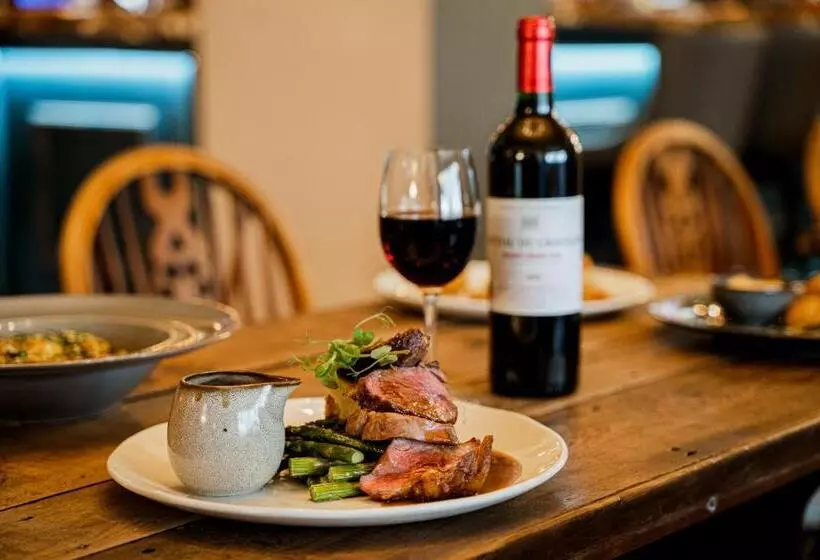 ユースホステル Kettleburgh Chequers