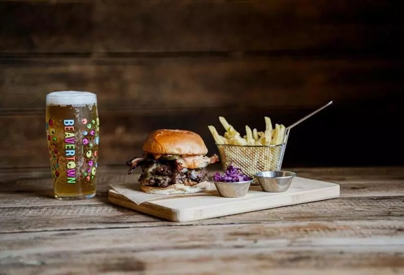 ユースホステル Kettleburgh Chequers