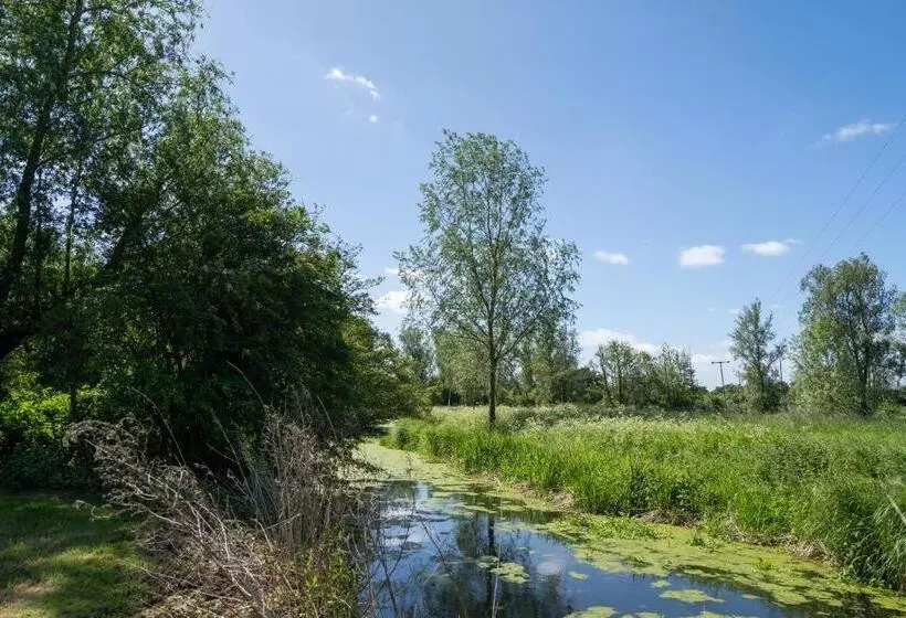 ユースホステル Kettleburgh Chequers