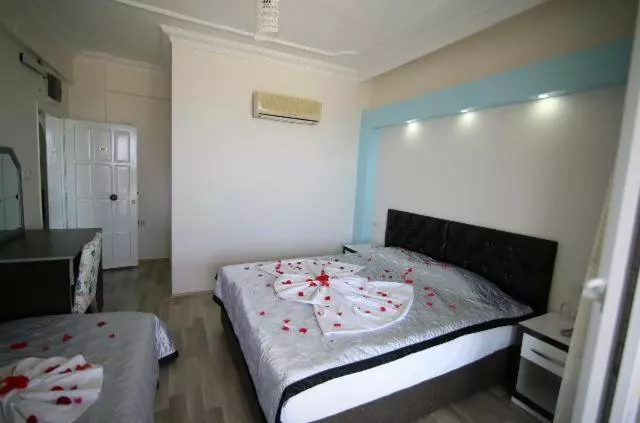 تختخواب و صبحانه Deniz Otel