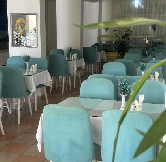 تختخواب و صبحانه Deniz Otel