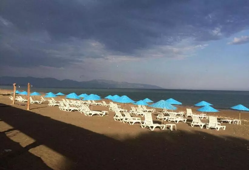 تختخواب و صبحانه Deniz Otel