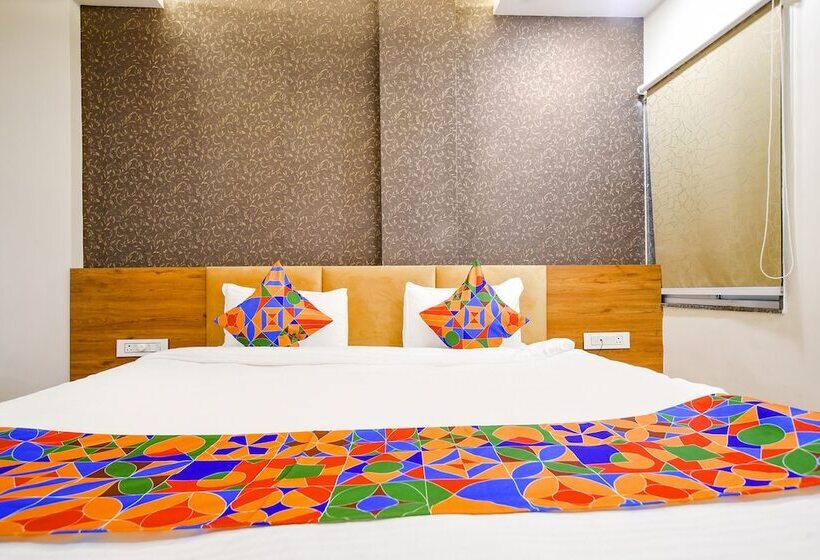 Fabhotel Woodlark Inn