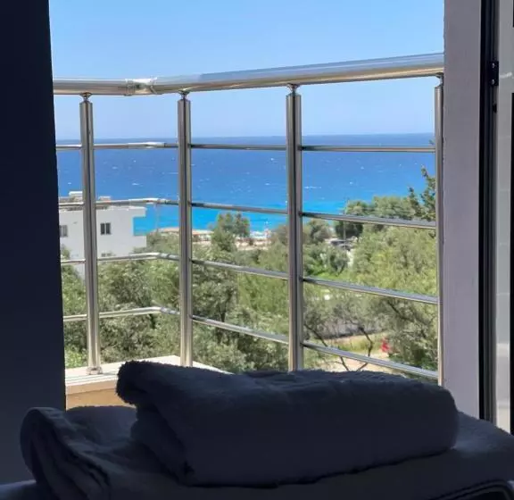 هتل Drymades Mare Blue