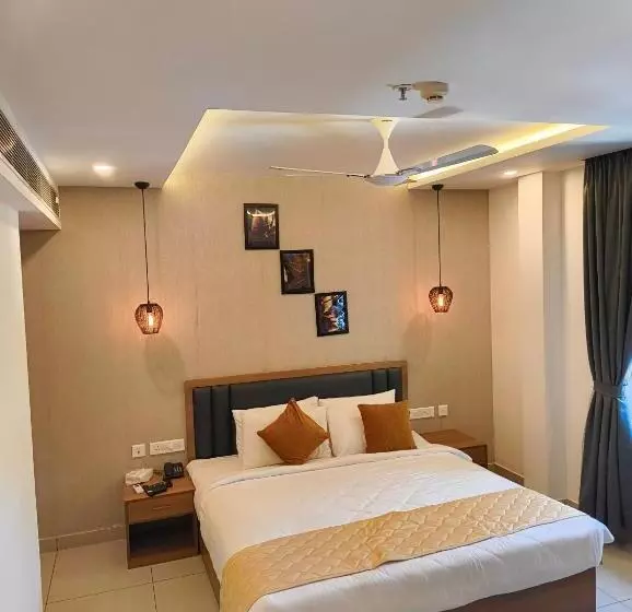 Hotelli Challiyil Castle