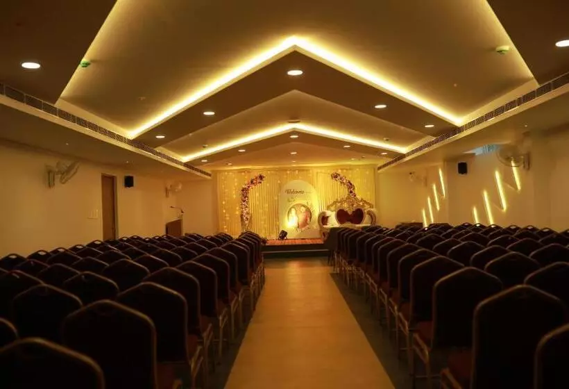 Hotelli Challiyil Castle