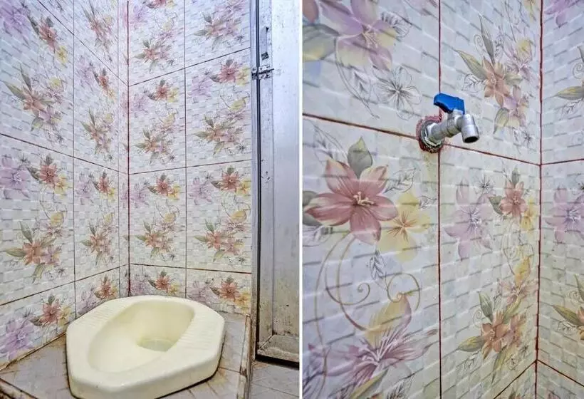 هتل Spot On 92673 Gang Songo Syariah Homestay