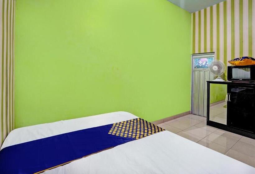 호텔 Spot On 92673 Gang Songo Syariah Homestay