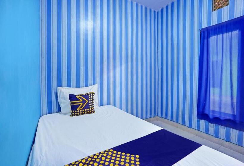 호텔 Spot On 92673 Gang Songo Syariah Homestay