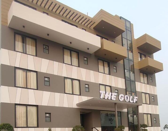 ホテル The Golf 1