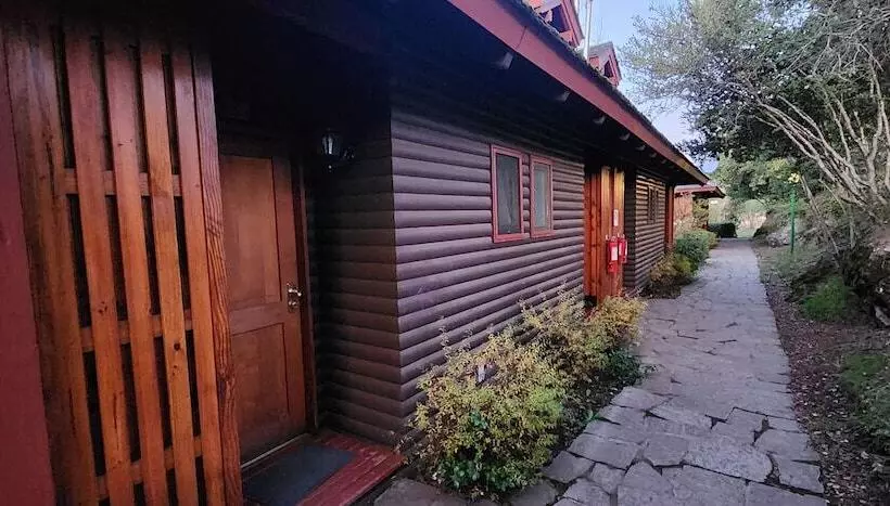 ホテル Y Cabañas Las Mellizas   Caja Los Andes