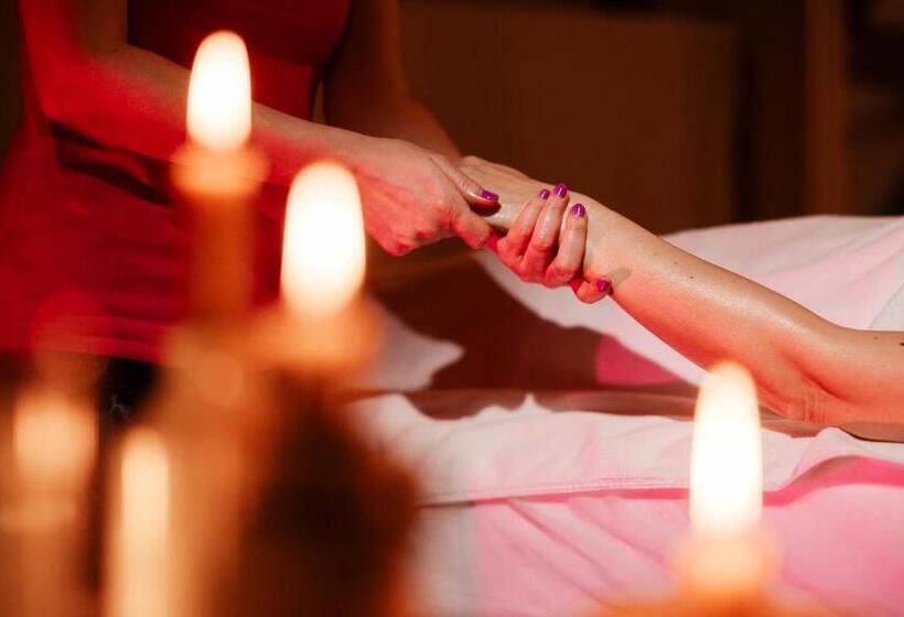 אתר נופש Gospodaria Cobor Adults Only