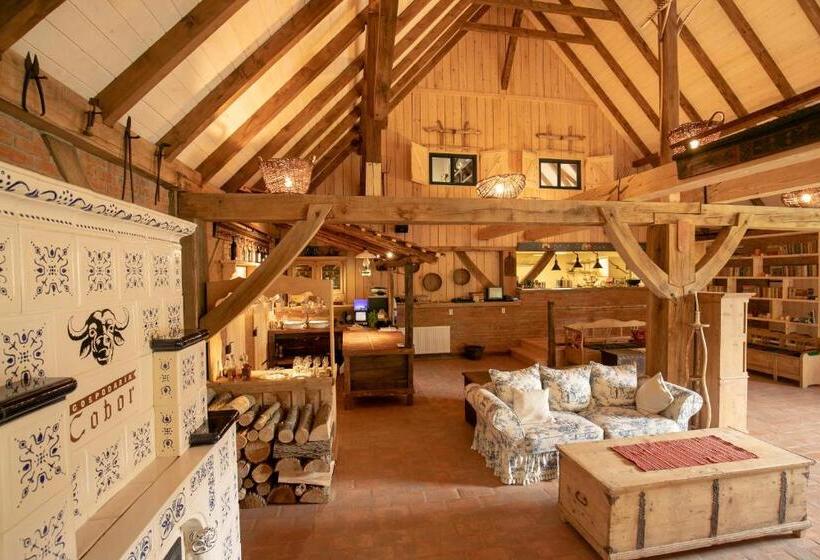 אתר נופש Gospodaria Cobor Adults Only