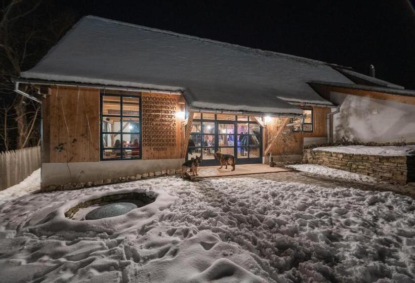 אתר נופש Gospodaria Cobor Adults Only