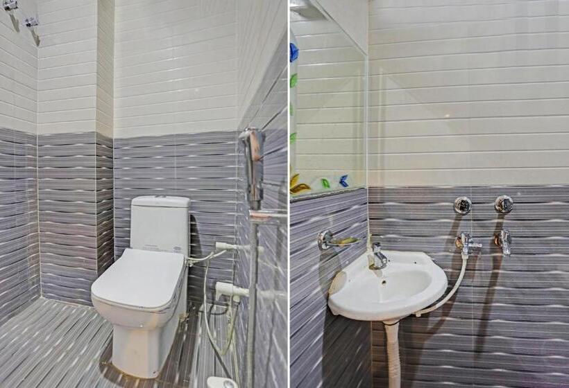 ホテル Oyo Twinkle Galaxy