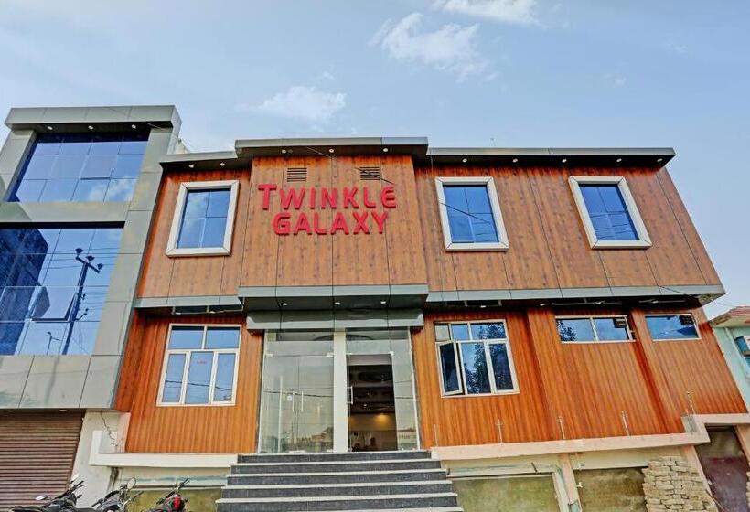ホテル Oyo Twinkle Galaxy