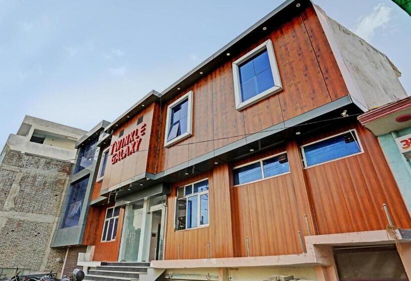 ホテル Oyo Twinkle Galaxy