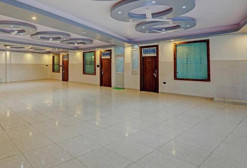 ホテル Oyo Twinkle Galaxy