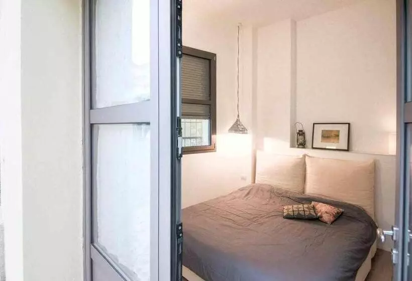 پانسیون Cozy Room In The Heart Of Como