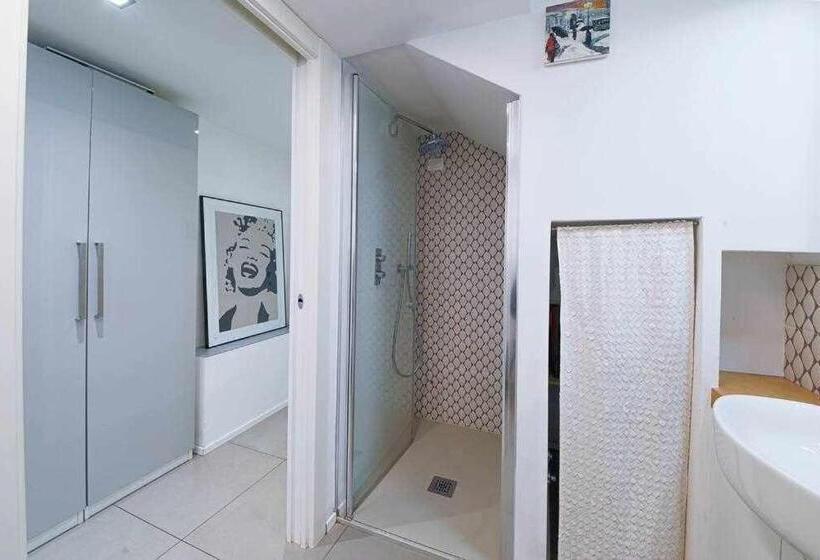 پانسیون Cozy Room In The Heart Of Como