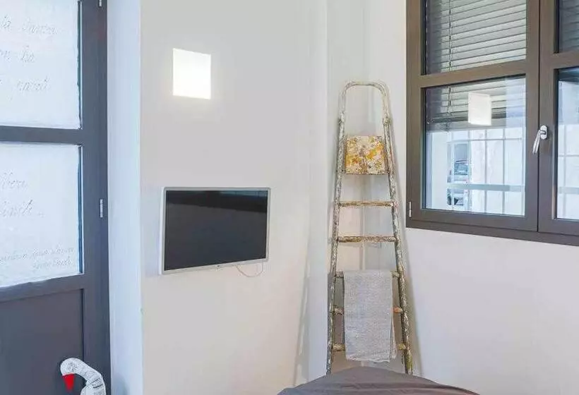 پانسیون Cozy Room In The Heart Of Como