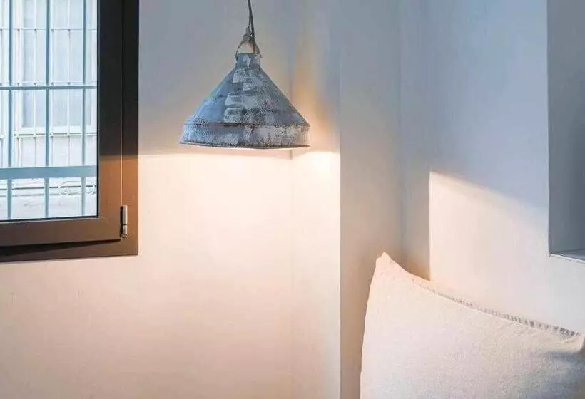 پانسیون Cozy Room In The Heart Of Como