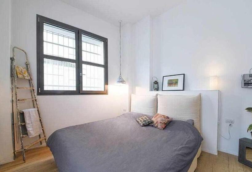 پانسیون Cozy Room In The Heart Of Como