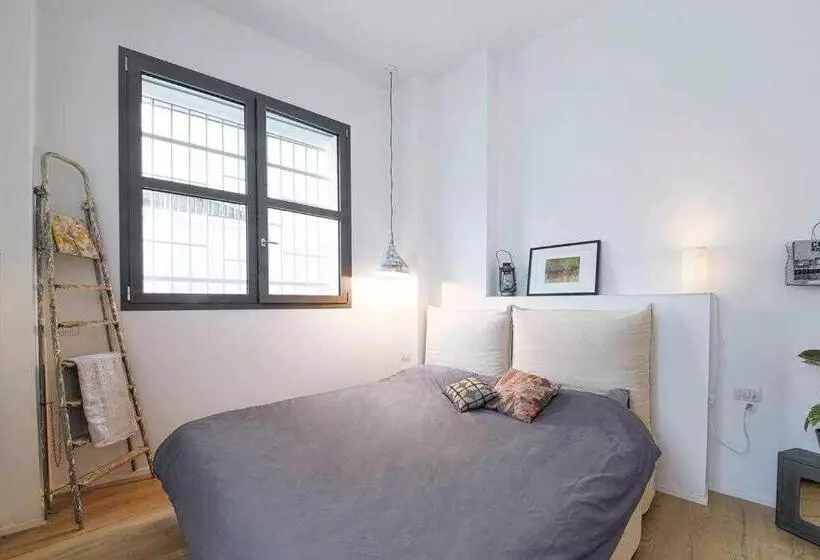 پانسیون Cozy Room In The Heart Of Como