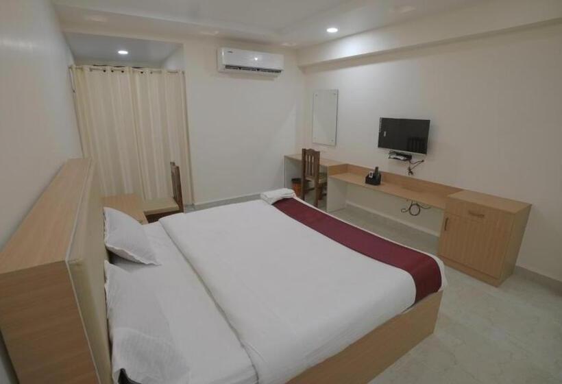 Hotel Rajam Selva