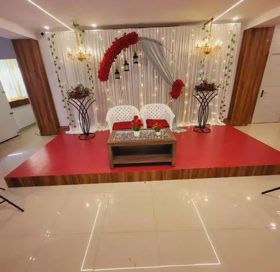 ホテル Thejaswini Residency Cheruvathur