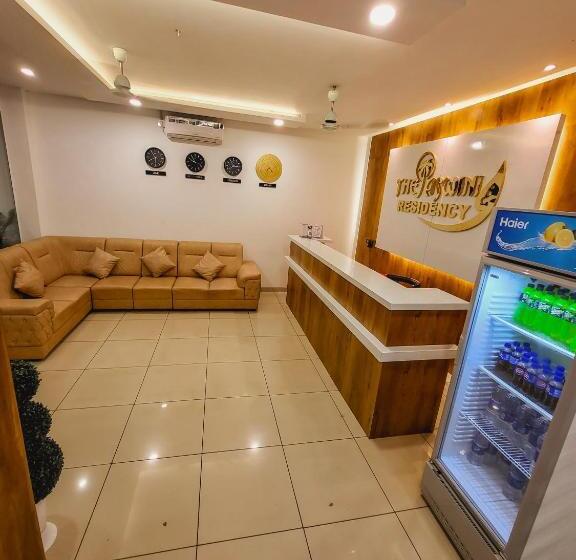 Hotelli Thejaswini Residency Cheruvathur