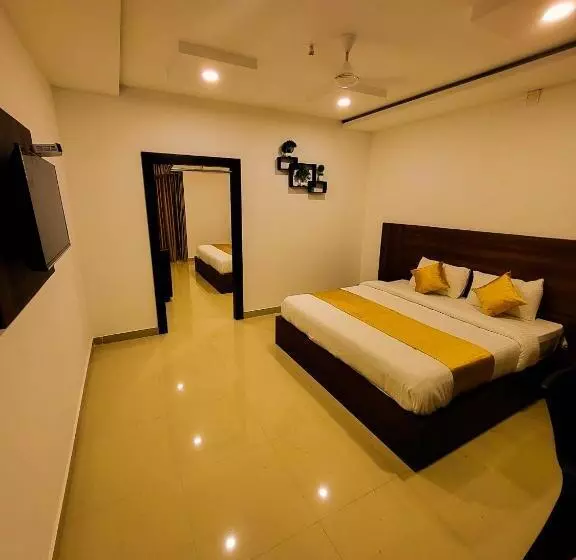 ホテル Thejaswini Residency Cheruvathur