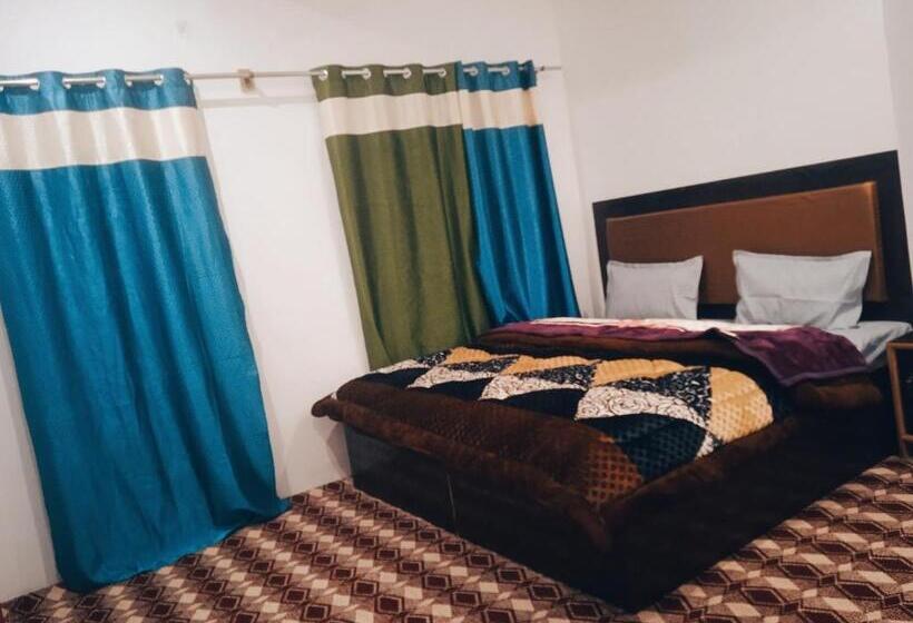 بنسيون Nubra Holiday