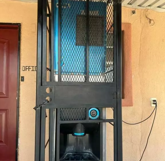 Retkeilymaja Economy Inn Odessa